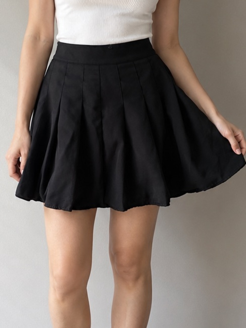 Hanshimei Black Pleated Skater Mini Skirt Size L